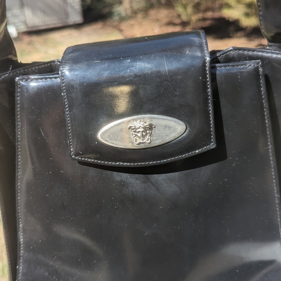 Vintage Versace Patent Black Leather Shoulder Bag - Picture 2 of 6